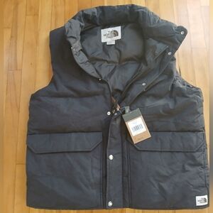 The North Face Black Puffer Coat for Ultimate Warmth